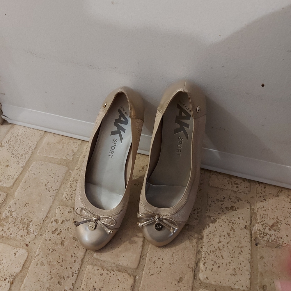 Shoe, flats - Picture 2 of 6